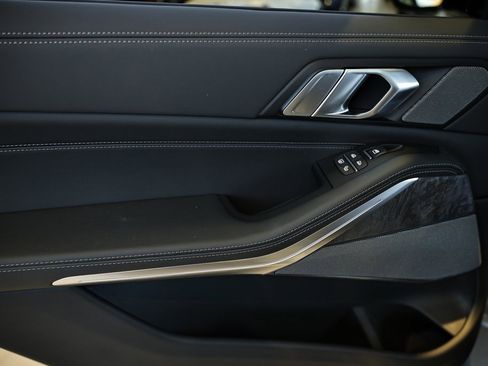 New 2026 BMW X7 xDrive40i w/ M Sport Package image 24