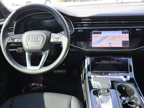 Used 2025 Audi Q7 3.0T Premium Plus w/ Premium Plus Package AWD/4WD image 16