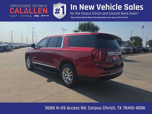Used 2023 GMC Yukon XL SLT w/ SLT Premium Package RWD image 12