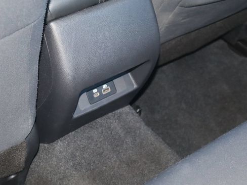 Used 2025 Nissan Altima 2.5 SV AWD/4WD image 18