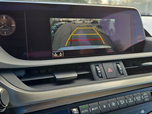 Certified 2019 Lexus ES 350 image 19