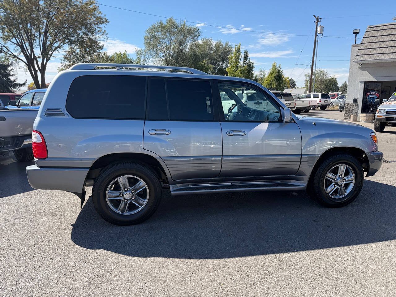 Used 2004 Lexus LX 470 4WD image 12