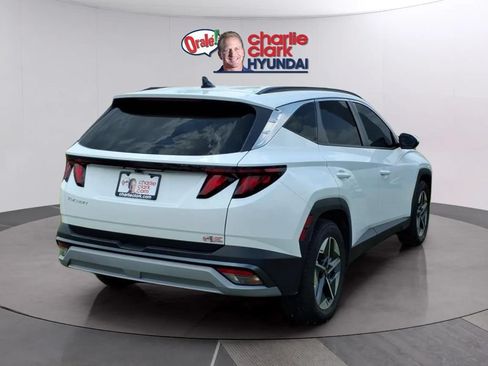 Used 2025 Hyundai Tucson SEL FWD image 5