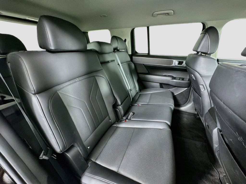 Used 2024 Hyundai Santa Fe SEL FWD image 29