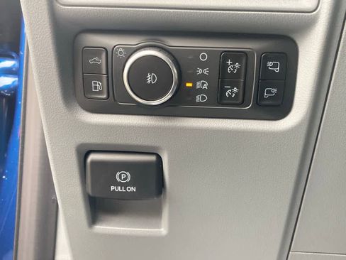 Used 2025 Ford F150 XLT w/ Equipment Group 302A MID image 18