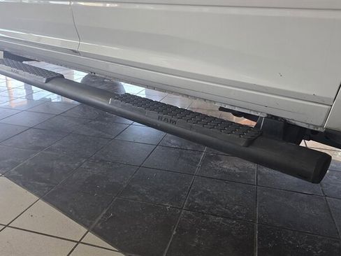 Used 2023 RAM 2500 Tradesman w/ Chrome Appearance Group image 32