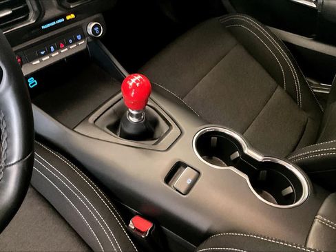 Used 2024 Ford Mustang GT RWD image 15