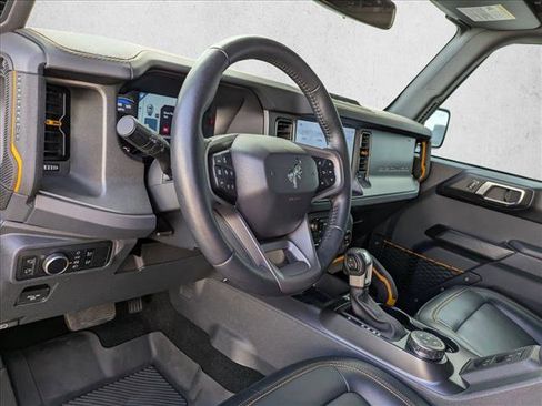 Used 2024 Ford Bronco Badlands image 10
