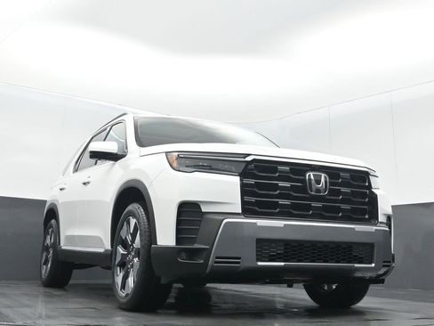 New 2026 Honda Pilot Elite image 5