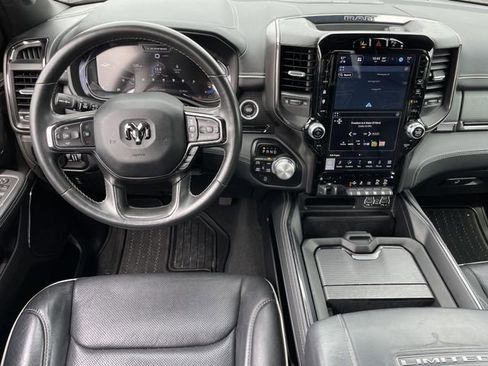 Used 2023 RAM 1500 Limited AWD/4WD image 12
