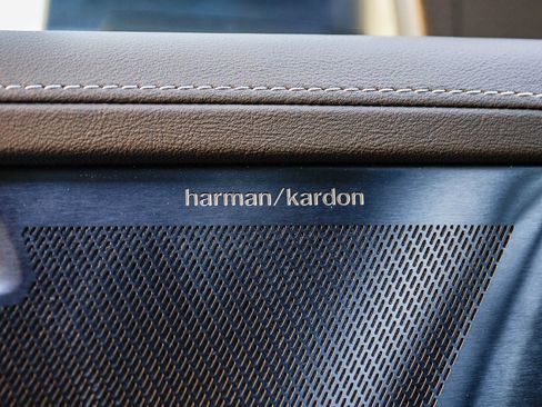 New 2026 Volvo XC90 B5 Plus w/ Protection Package image 23