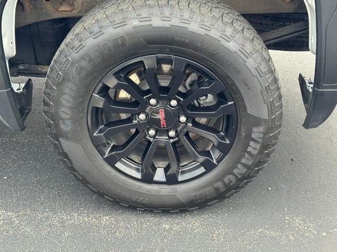 Used 2024 GMC Sierra 1500 Pro w/ Graphite Edition image 7