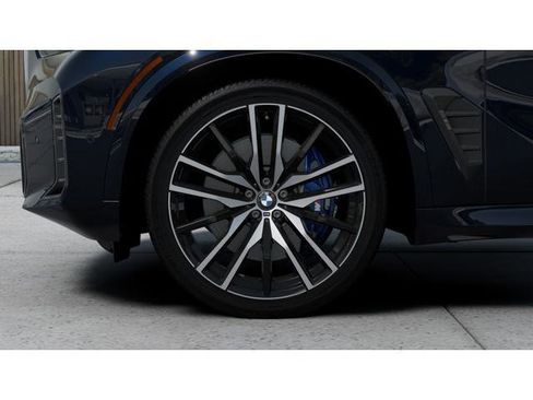 New 2026 BMW X5 M60i image 7