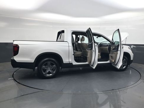 Used 2023 Honda Ridgeline RTL-E image 35