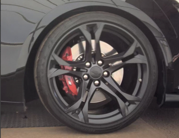 Used 2018 Chevrolet Camaro SS RWD image 11