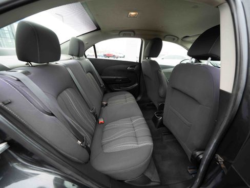 Used 2015 Chevrolet Sonic LT image 24