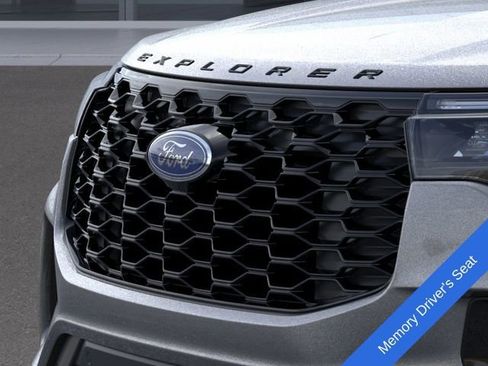 New 2026 Ford Explorer ST-Line w/ ST-Line Street Pack AWD/4WD image 21