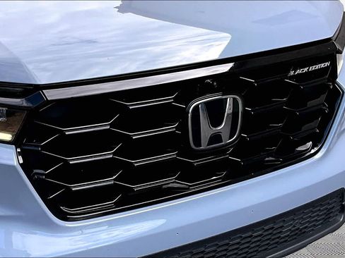 Used 2025 Honda Pilot Black Edition image 58