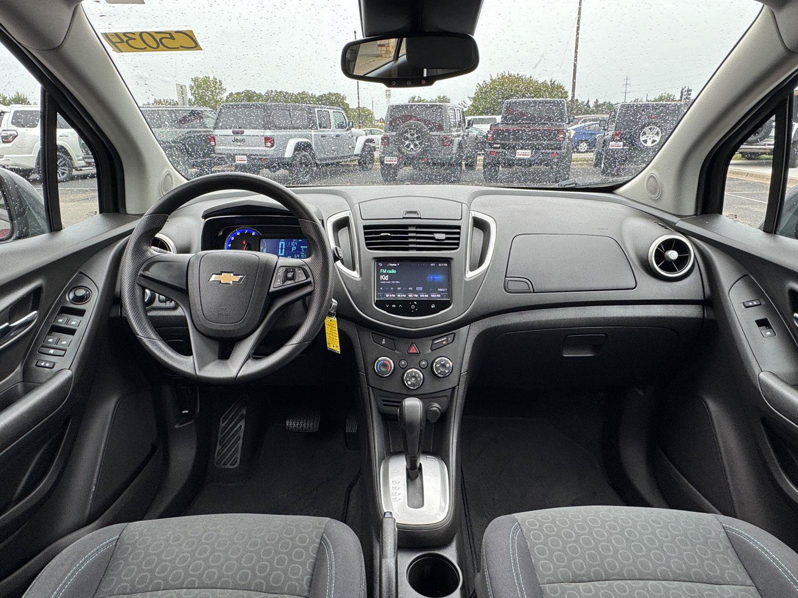 Used 2016 Chevrolet Trax LS AWD/4WD image 24