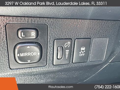 Used 2013 Toyota RAV4 XLE FWD image 43
