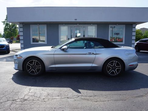 Used 2020 Ford Mustang Premium RWD image 8
