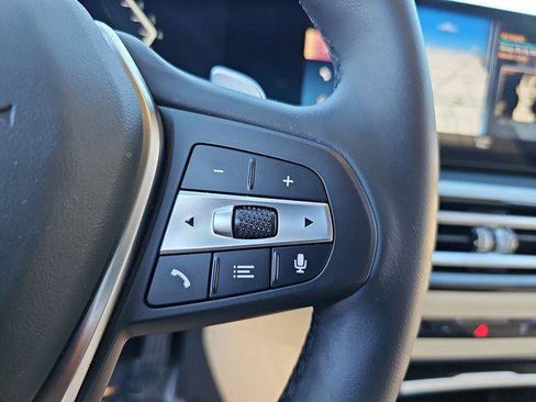 Used 2024 BMW 330i Sedan w/ Convenience Package image 18