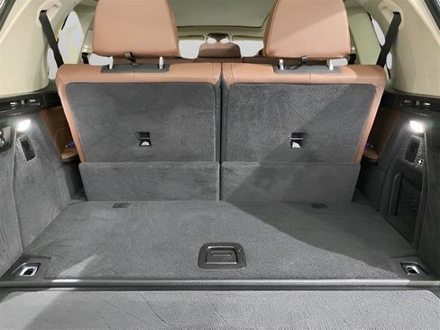 Used 2020 BMW X7 xDrive40i w/ Premium Package image 29