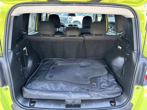Used 2017 Jeep Renegade Altitude image 12