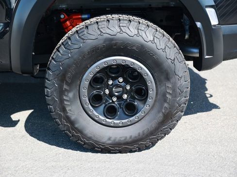 Used 2025 Ford F150 Raptor image 11