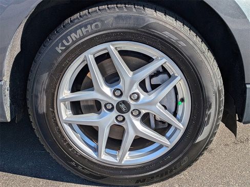 Used 2023 Ford Edge SEL image 10