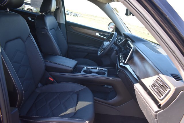 Used 2024 Volkswagen Atlas SE AWD/4WD image 12