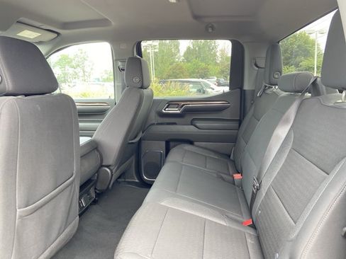 Used 2024 Chevrolet Silverado 1500 LT AWD/4WD image 17