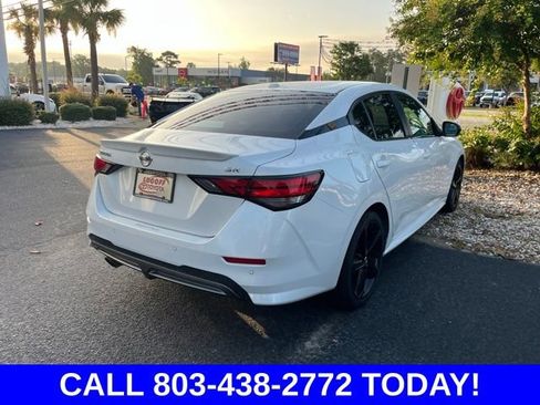Used 2021 Nissan Sentra SR FWD image 3
