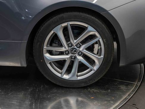 Used 2020 Lexus RC 300 w/ Accessory Package RWD image 10