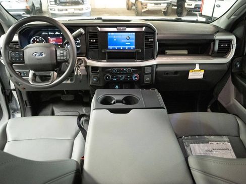 New 2026 Ford F450 XL w/ XL Chrome Package RWD image 20