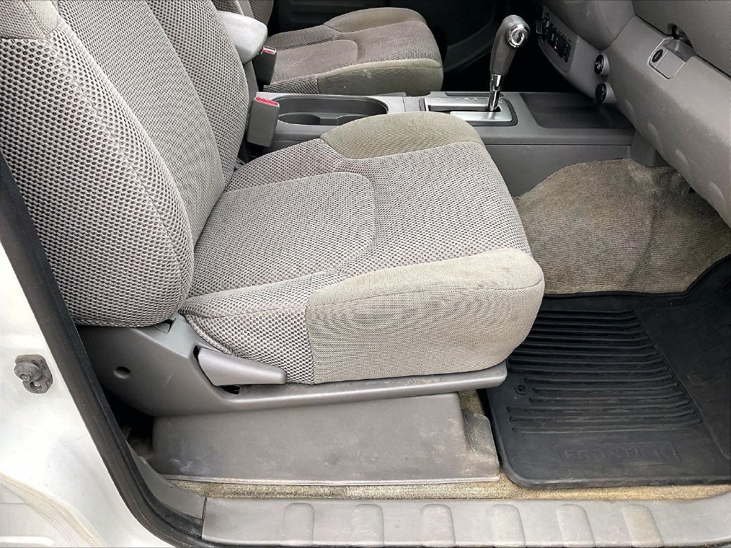 Used 2018 Nissan Frontier SV w/ Value Truck Package AWD/4WD image 33