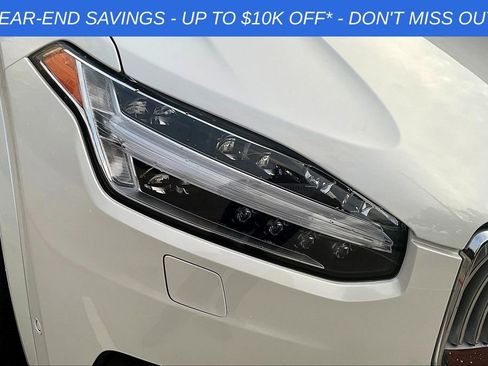 Used 2025 Volvo XC90 B6 Plus w/ Protection Package Premier image 40