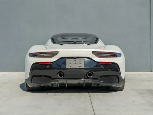 Used 2022 Maserati MC20 Coupe image 9