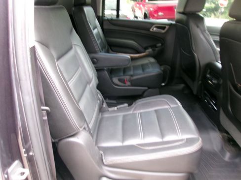Used 2016 GMC Yukon XL Denali w/ Open Road Package AWD/4WD image 10