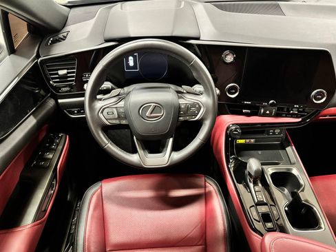 Used 2025 Lexus NX 250 FWD w/ Accessory Package (2T) image 13