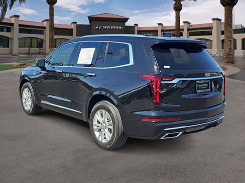 Used 2023 Cadillac XT6 Luxury AWD/4WD image 6