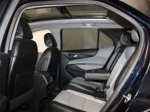 Used 2020 Chevrolet Equinox Premier AWD/4WD image 9