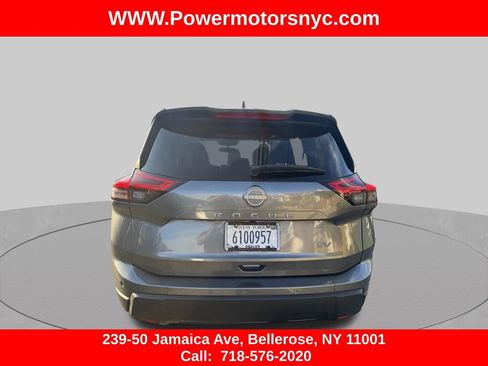 Used 2024 Nissan Rogue SV FWD image 8