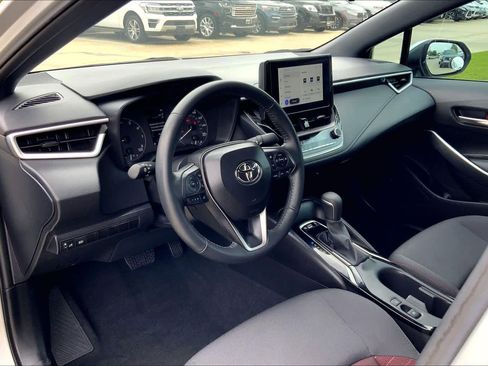 Used 2025 Toyota Corolla SE FWD image 21