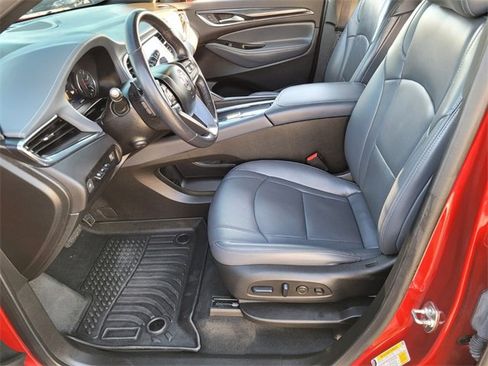 Used 2024 Buick Enclave Premium image 10