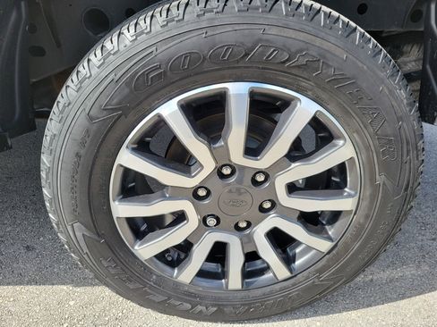 Used 2019 Ford Ranger Lariat w/ Equipment Group 501A Mid RWD image 9