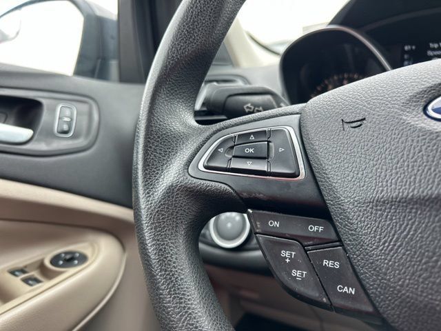 Used 2017 Ford Escape SE FWD image 35