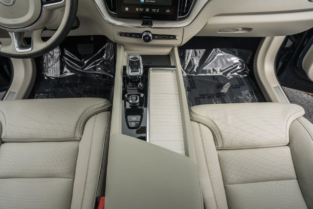 New 2027 Volvo XC60 B5 Ultra AWD/4WD image 31