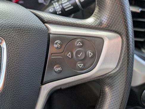 Used 2023 GMC Acadia SLE w/ Driver Convenience Package image 31