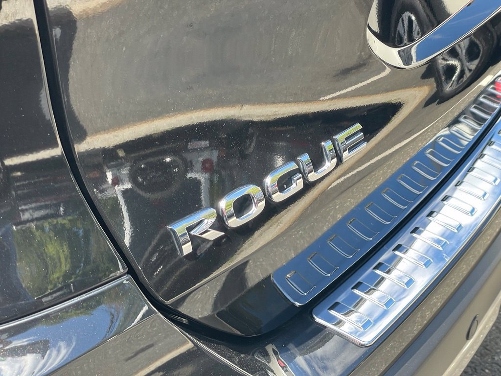 Used 2019 Nissan Rogue SV w/ Sun & Sound Touring Package AWD/4WD image 39